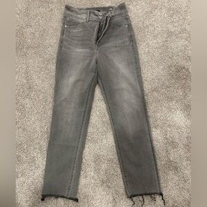 EXPRESS Super High Rise- light gray- Size 6 Jeans Slim fit, stretchy, raw edge